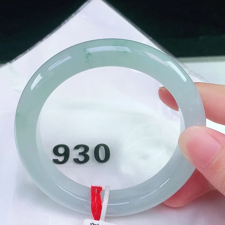 翡翠未镶嵌手镯（圆镯）60.5