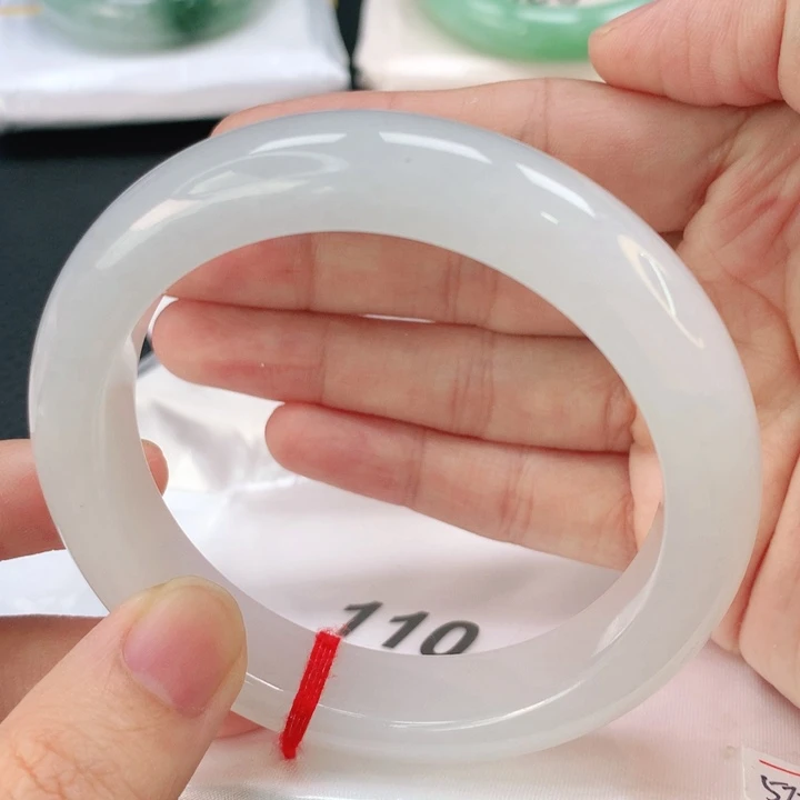 翡翠手镯未镶嵌缅甸57.5