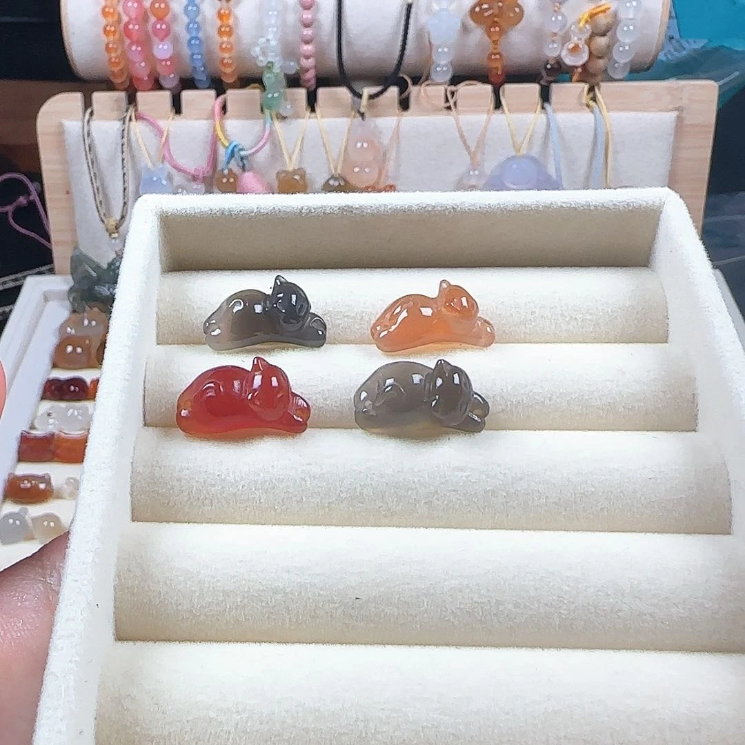 小***宝玛瑙/玉髓颈饰未镶嵌