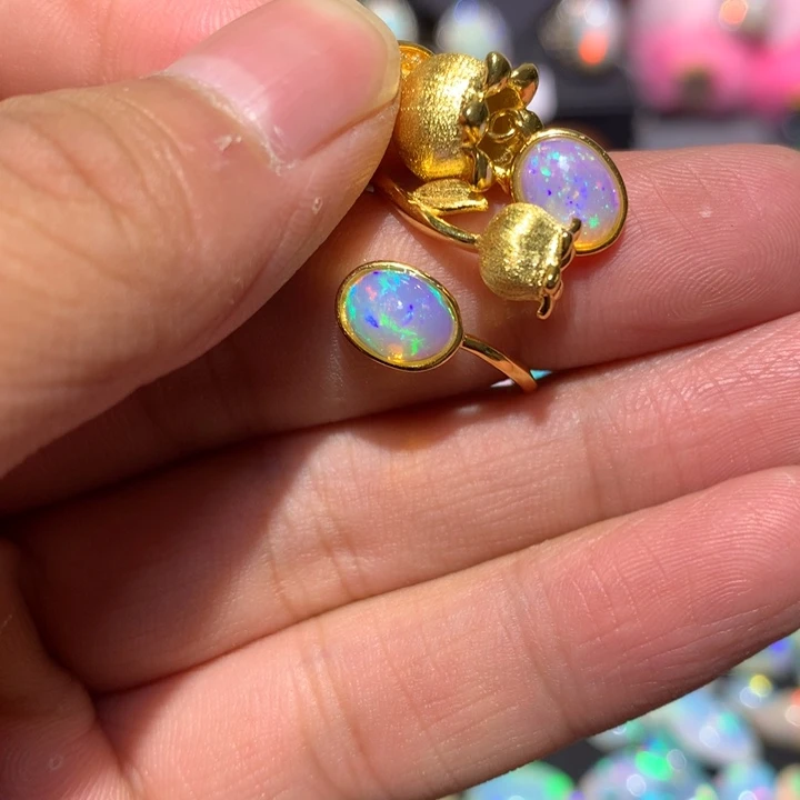 Y****欧泊银S925镶嵌欧泊吊坠