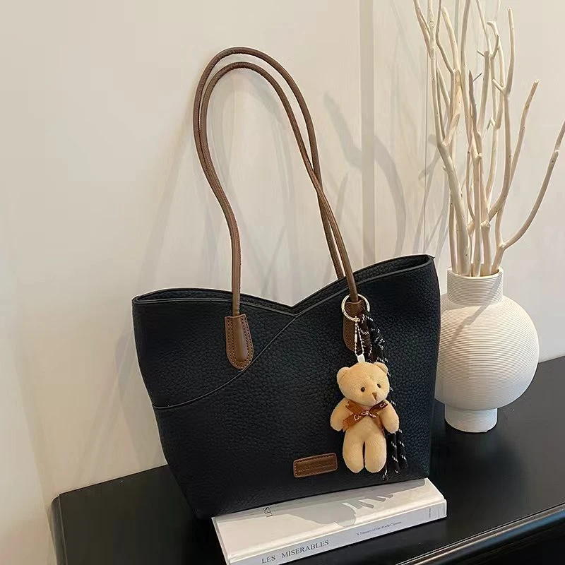 新款时尚百搭潮流女包单肩斜挎包304黑色