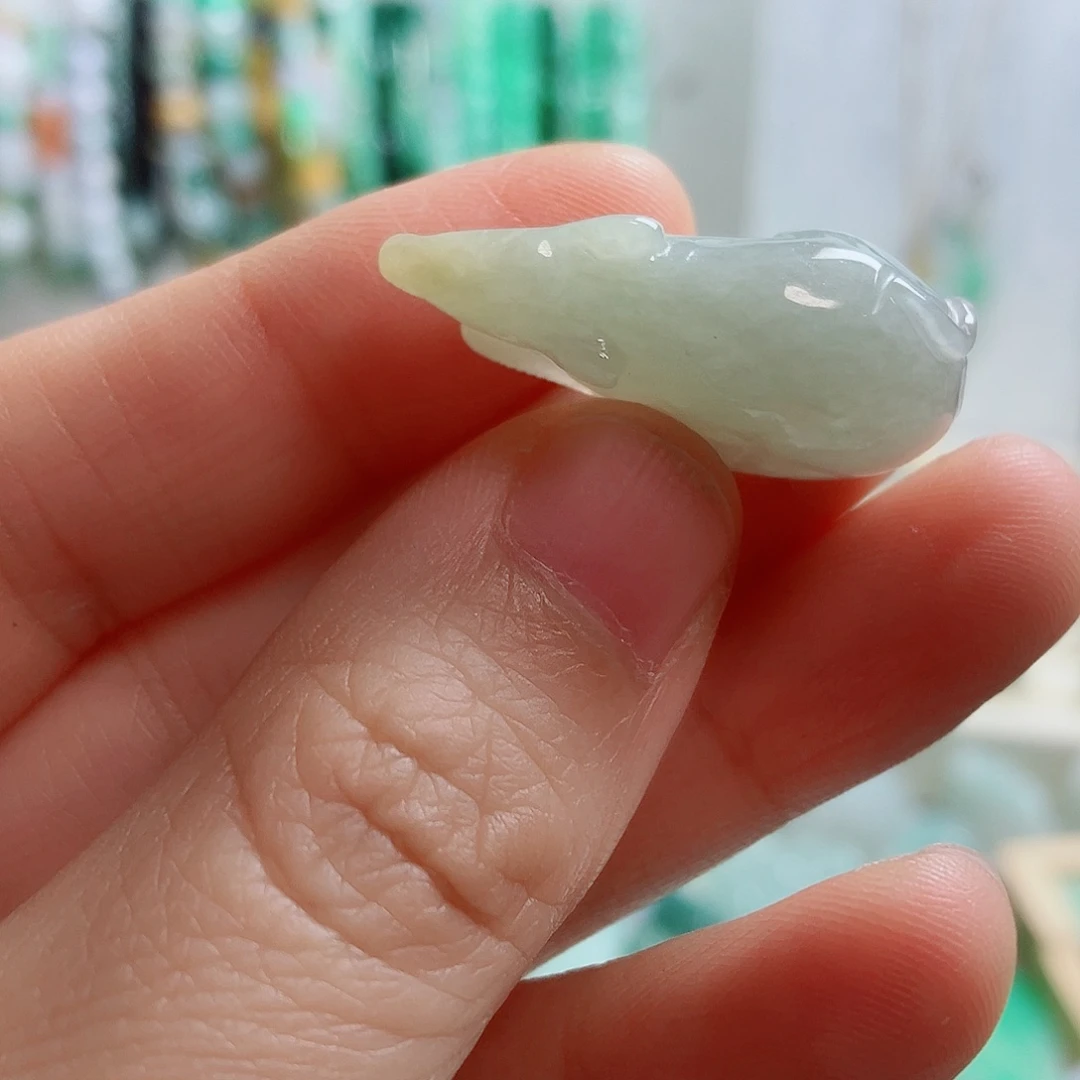 翡翠未镶嵌颈饰26