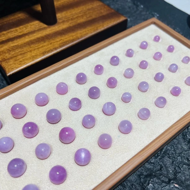 【月月家】XA005天然锂辉石 高品紫锂辉通孔单珠 多样性发其一