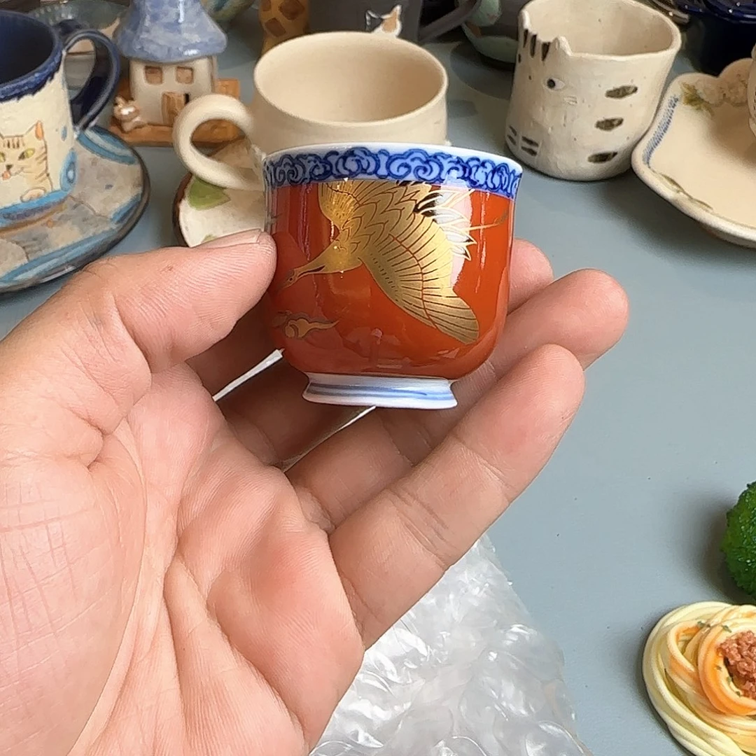 摆件在一起也没有那么难熬