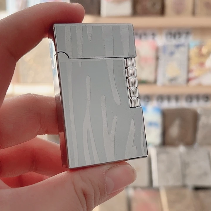 银色上善若水侧滑火机特价