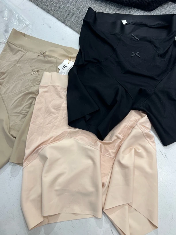 轻薄无痕收腹塑腰提臀裤