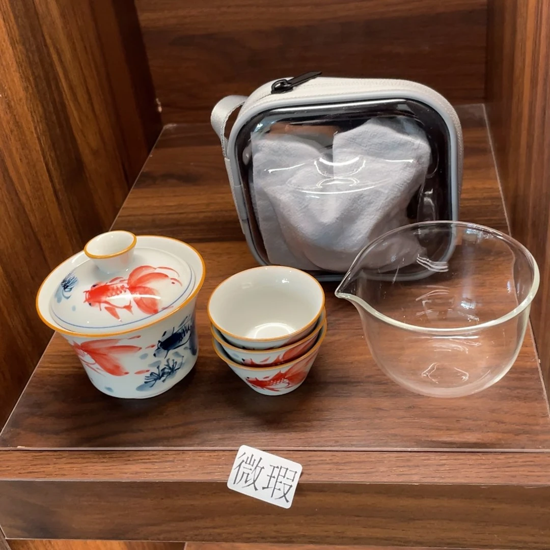 釉下手绘茶具微瑕