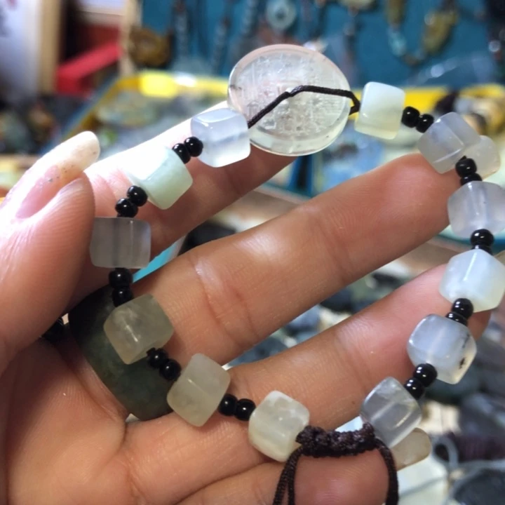 岫玉未镶嵌岫玉手链