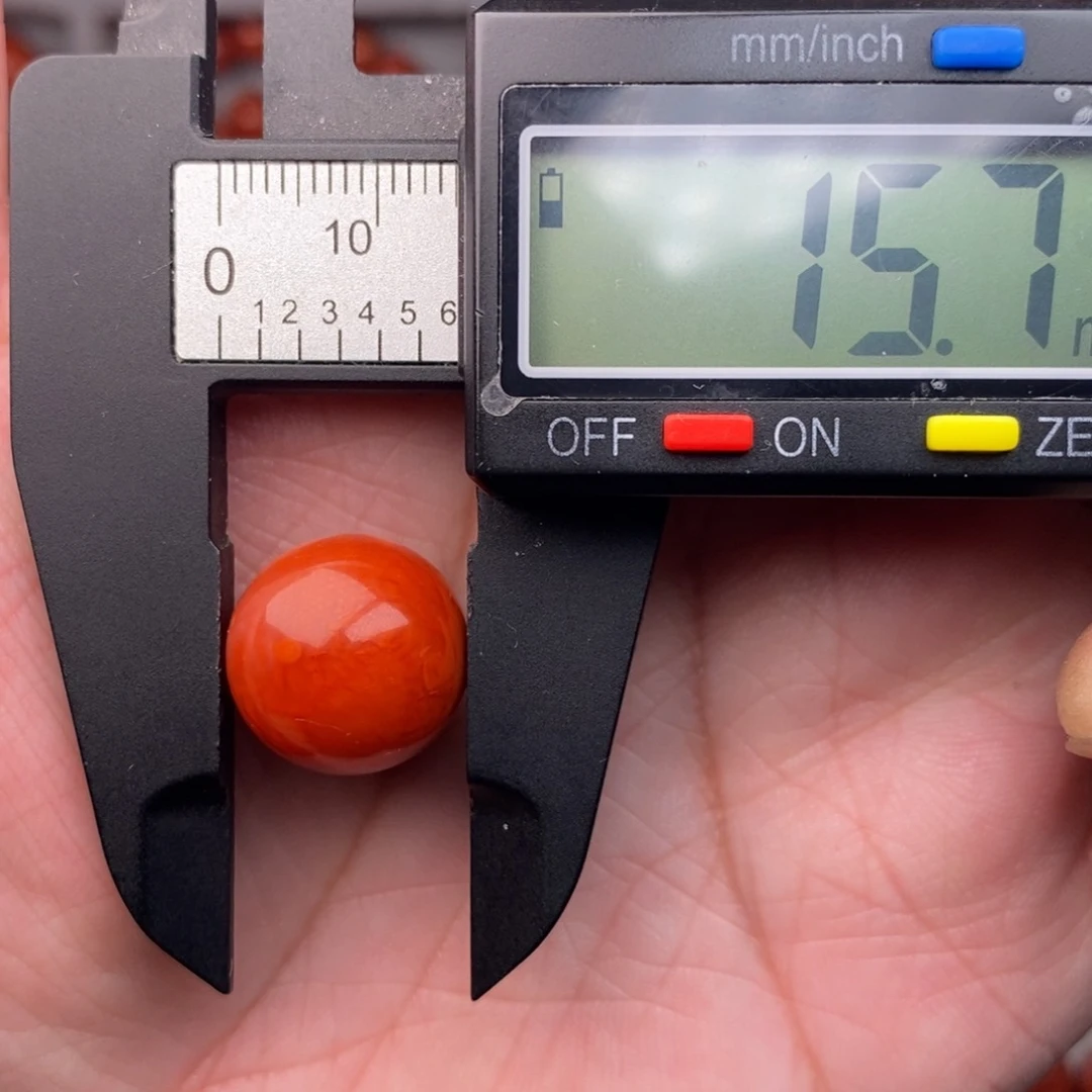 南红玛瑙配饰未镶嵌