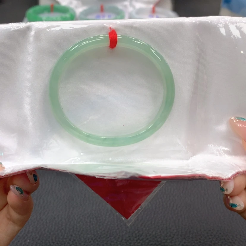 【闪购商品】翡翠手镯未镶嵌翡翠