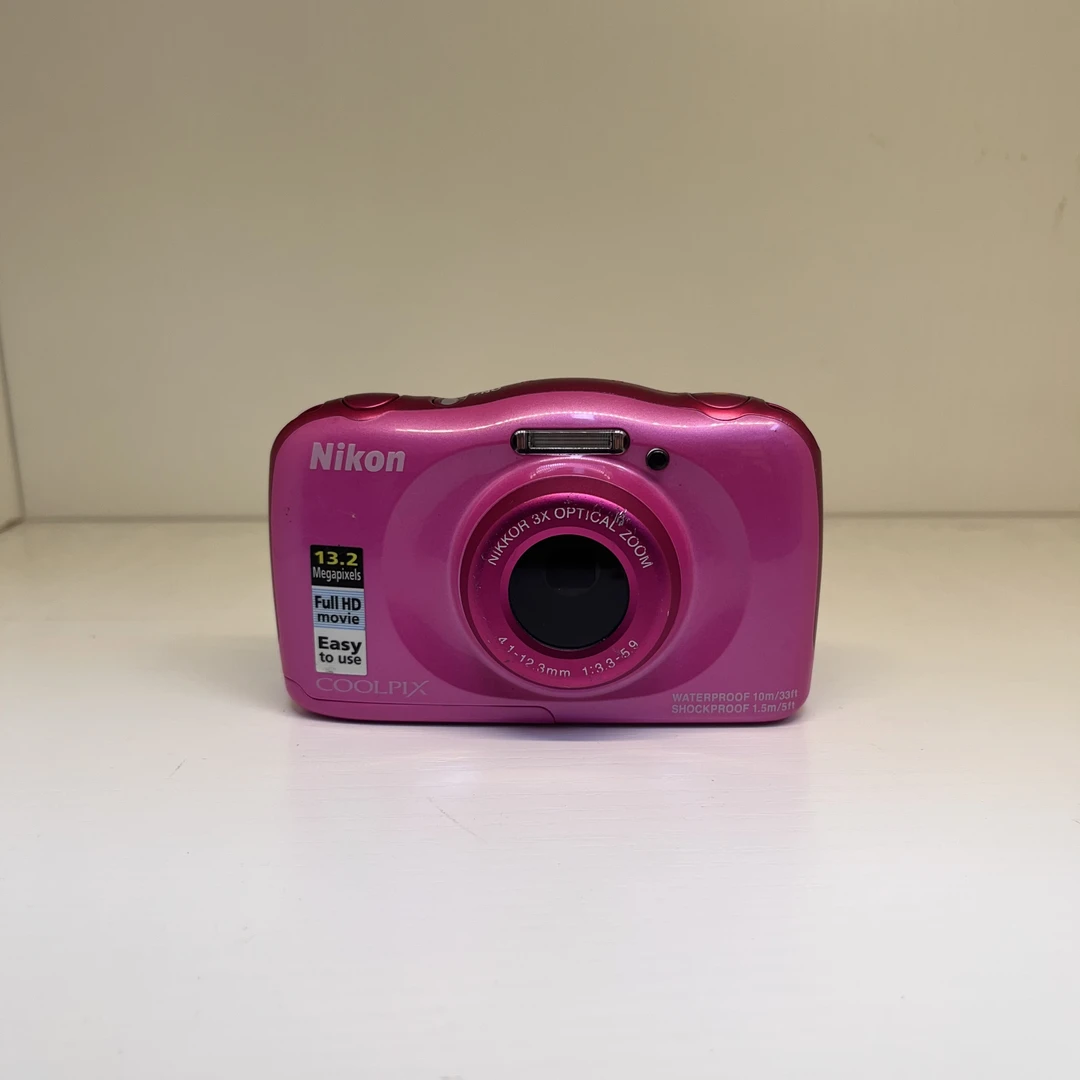95新 Nikon/尼康 S33 稀有配色可爱外观 出片色彩鲜艳氛围感神器