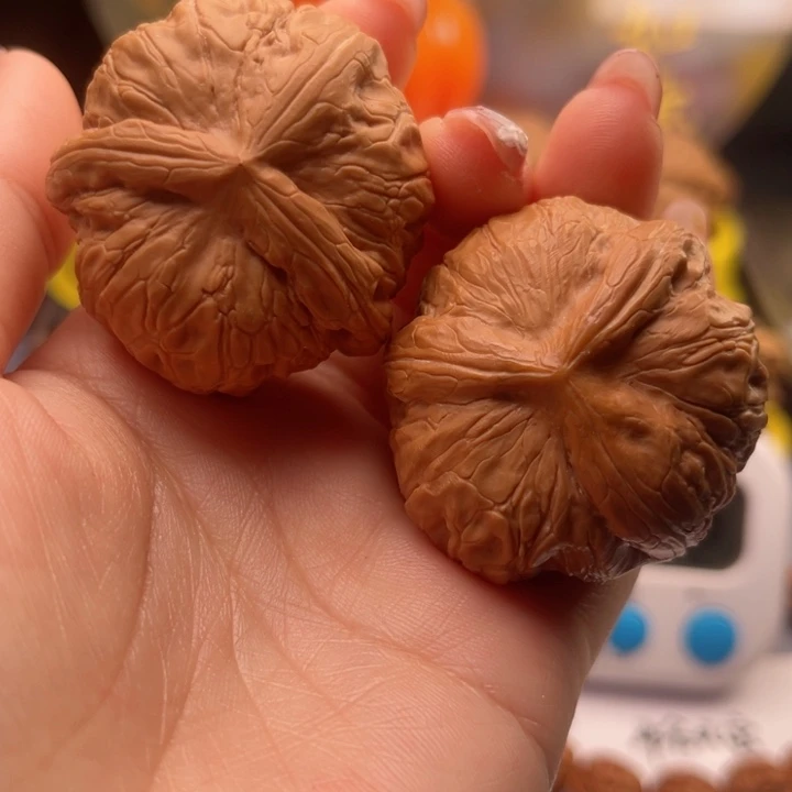 文玩核桃把件文玩核桃把件