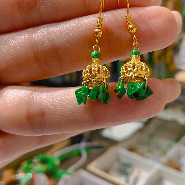 翡翠未镶嵌耳饰翡翠