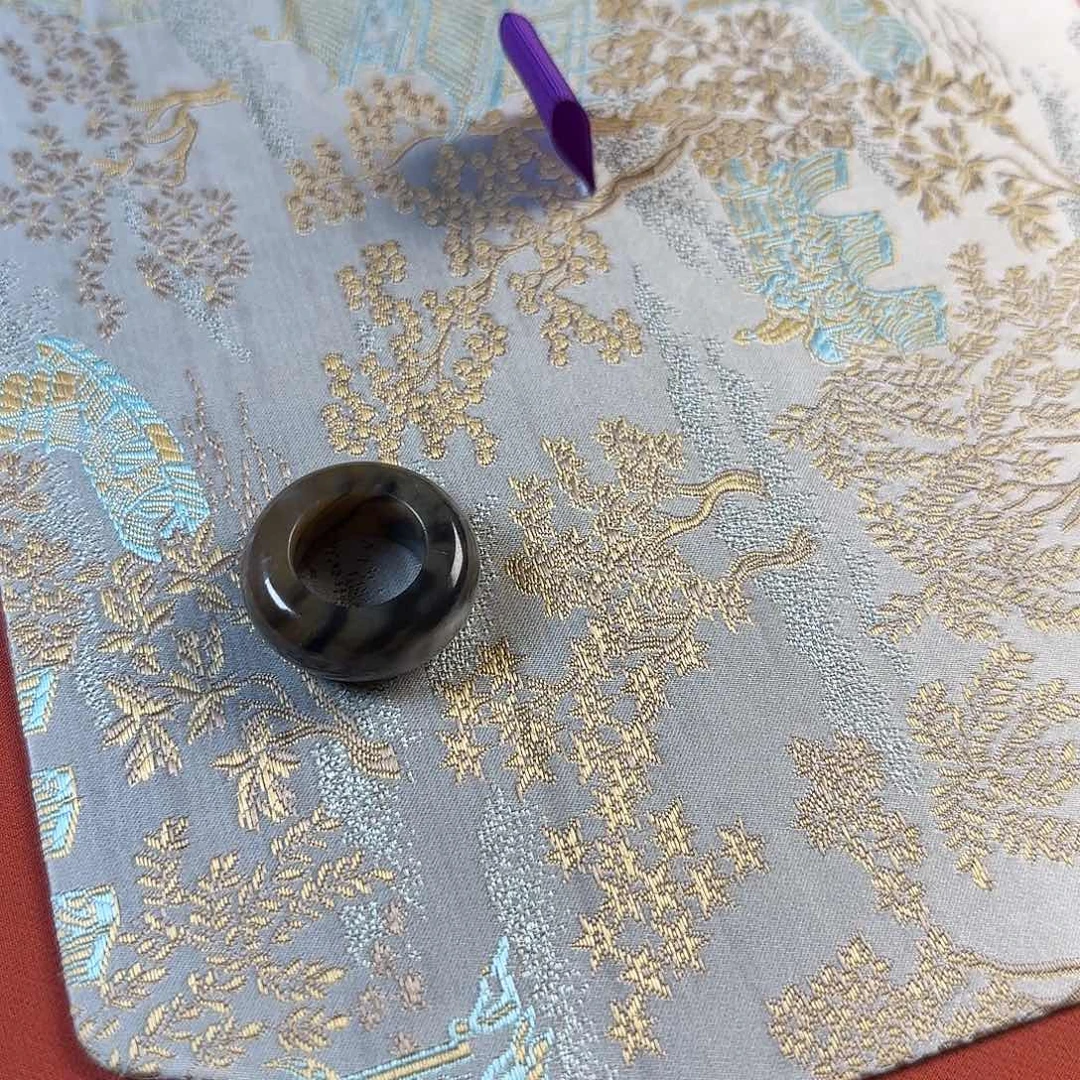 s***酪未镶嵌戒指和田玉