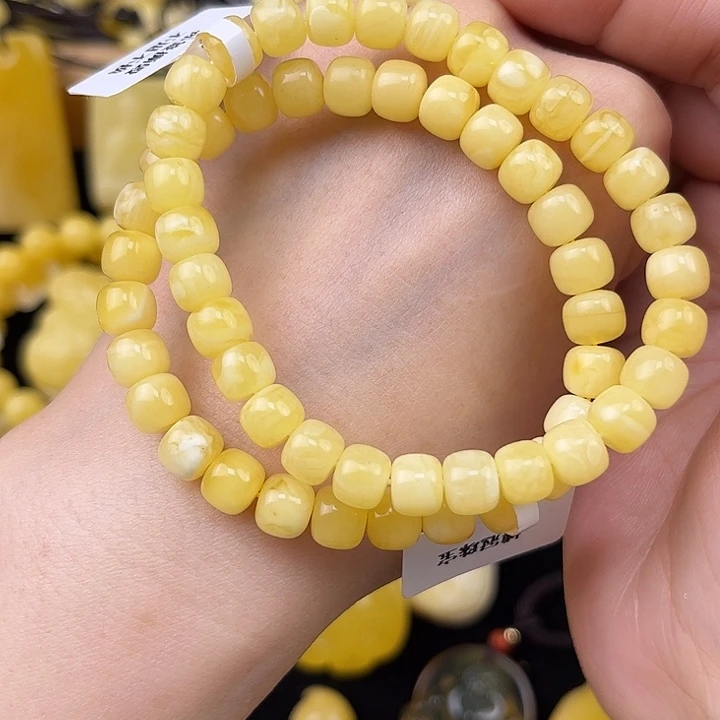 琥珀未镶嵌颈饰琥珀，多样性发其一