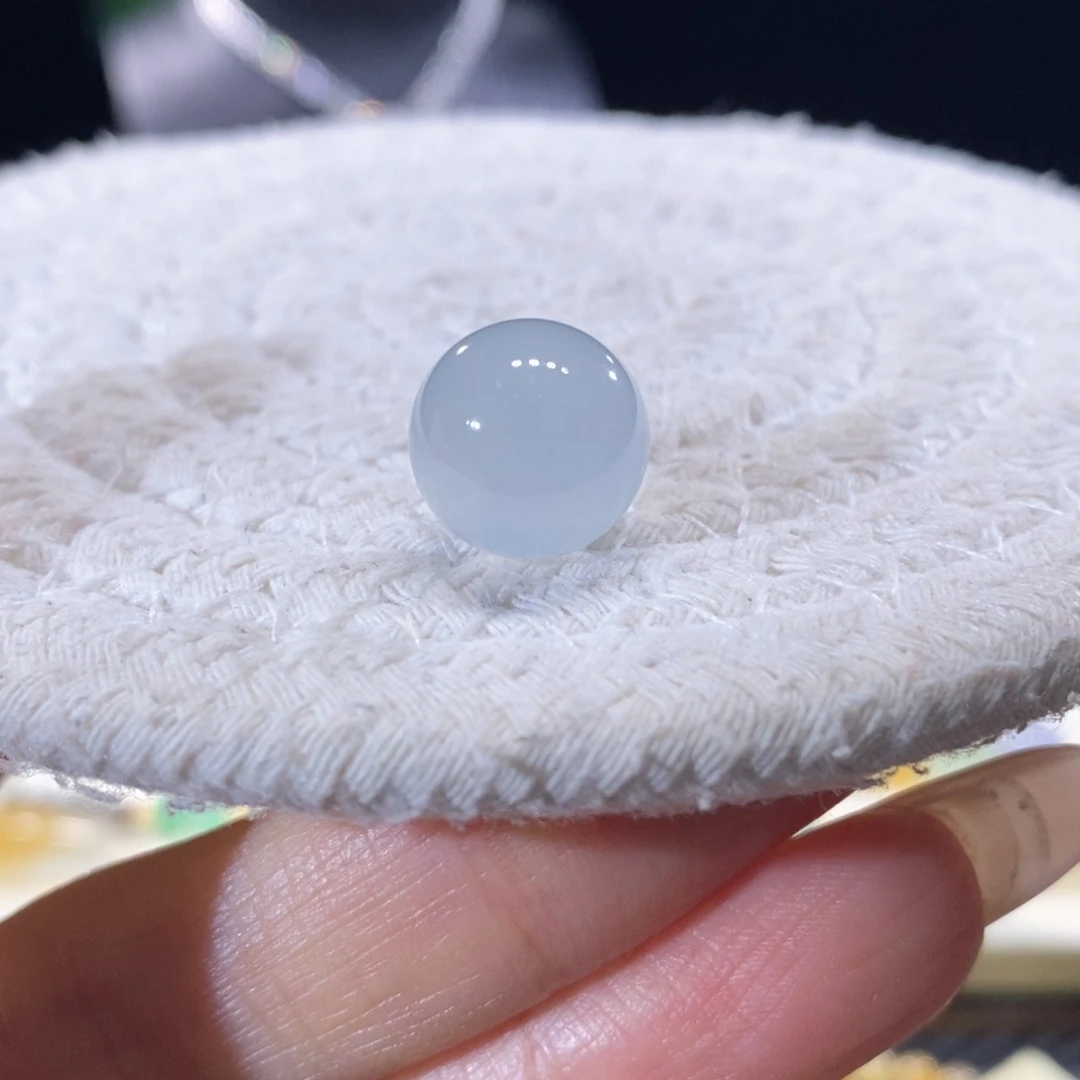 翡翠未镶嵌颈饰翡翠天空蓝圆珠12.7mm