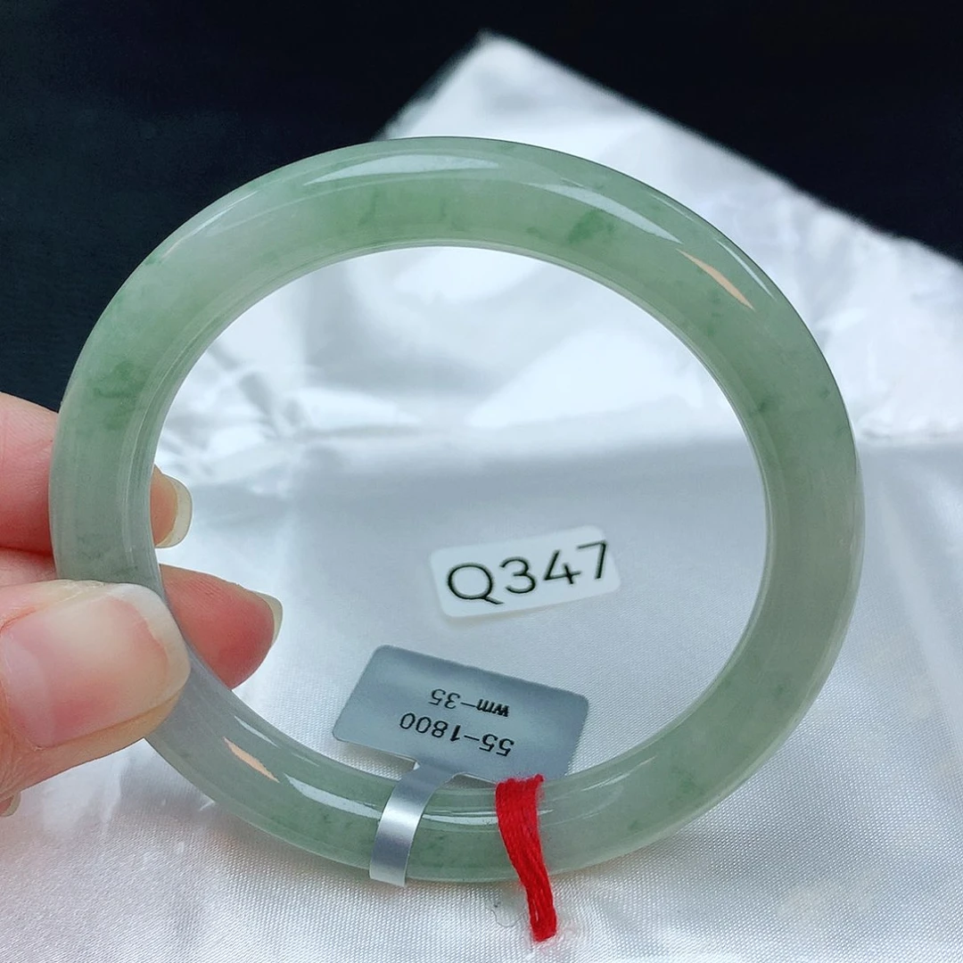 翡翠手镯未镶嵌缅甸天然A货翡翠手镯