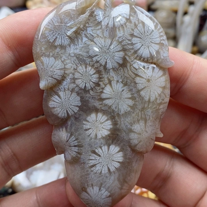 硅化珊瑚（珊瑚玉）颈饰未镶嵌