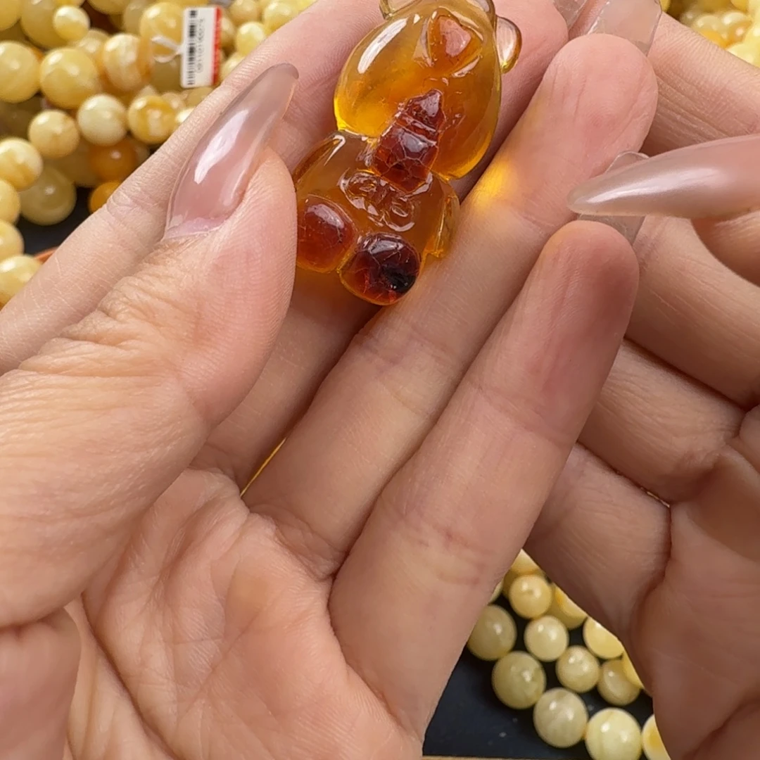 琥珀未镶嵌珠宝奇石