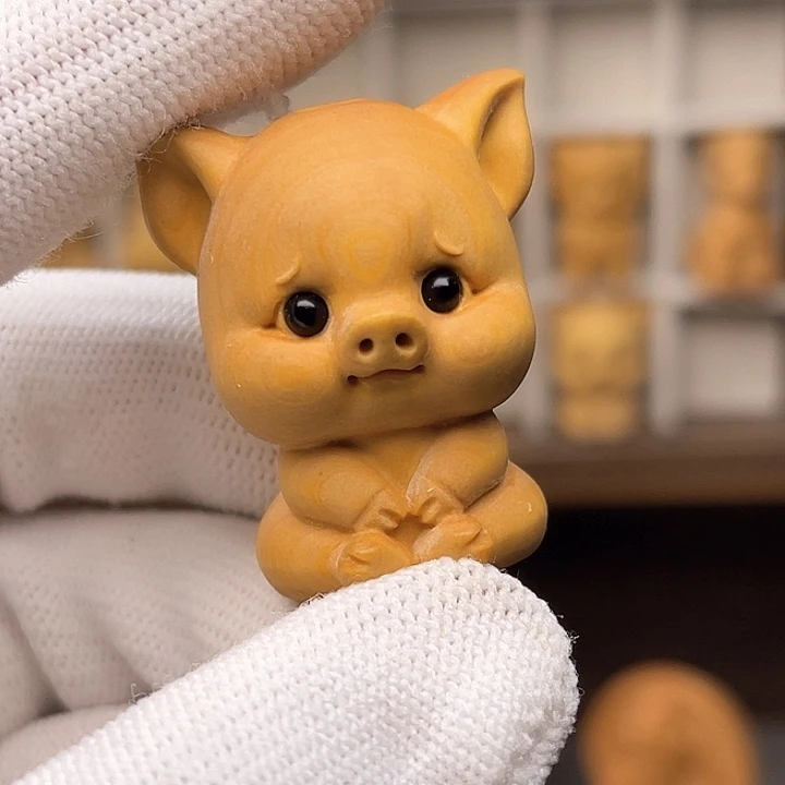 委屈巴巴猪挂件黄杨木挂件黄杨木