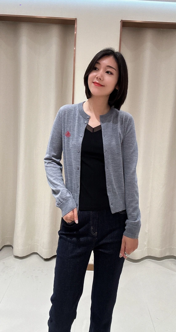 圆领海洋精灵开衫