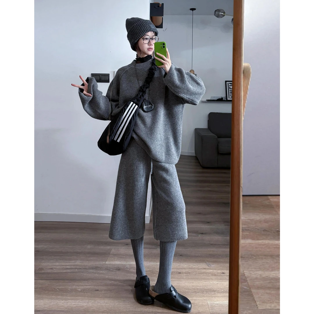 韩系休闲时尚套装女秋冬新款时髦洋气灰色针织衫毛衣七分裤两件套