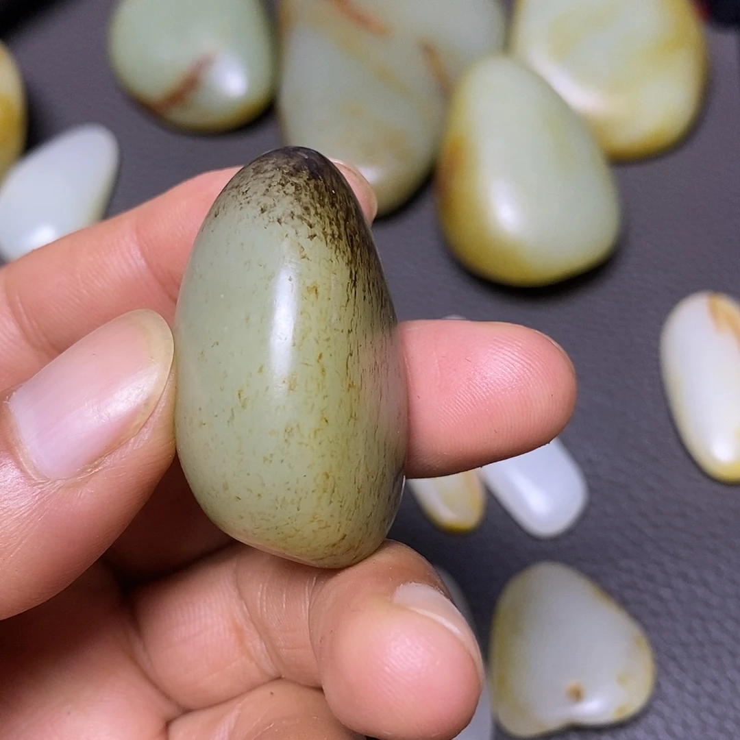 未镶嵌和田玉（糖玉）挂件