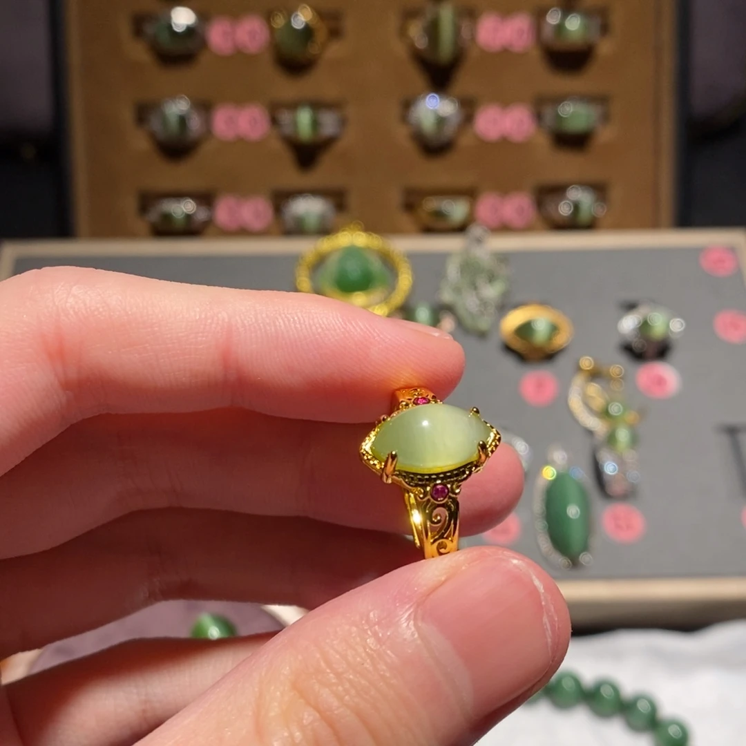 和田玉未镶嵌戒指