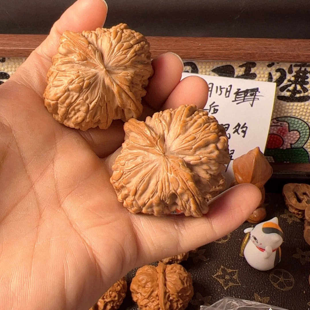 文玩核桃把件华坤龙57