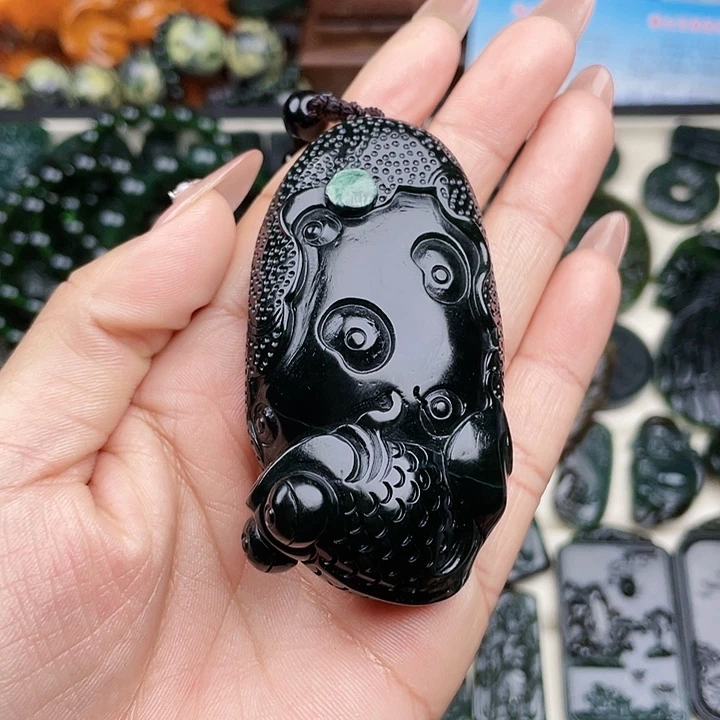蛇纹石玉未镶嵌挂件泰山玉连年有余