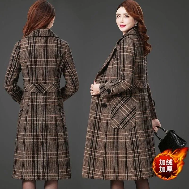 梵乐芬300斤大码长款外套高档女风衣胖妈妈加绒加厚过膝中老年妈