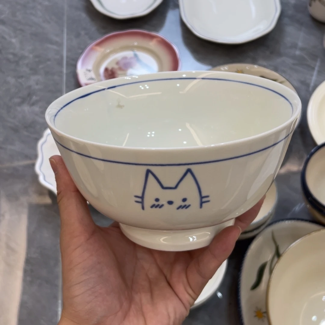 陶瓷微瑕餐具介意勿拍，满18飞！