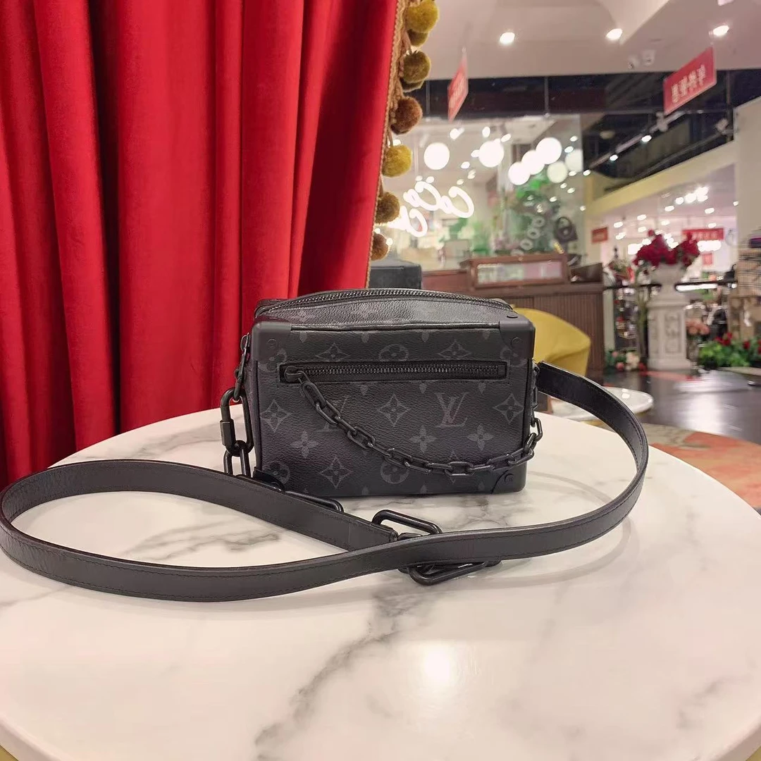 95新 LV GGS丨soft trunk黑武士老花芯片款/29852651