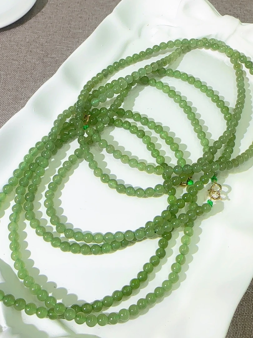 YY045天然和田玉S925银镶嵌碧玉珠串多样性发其一