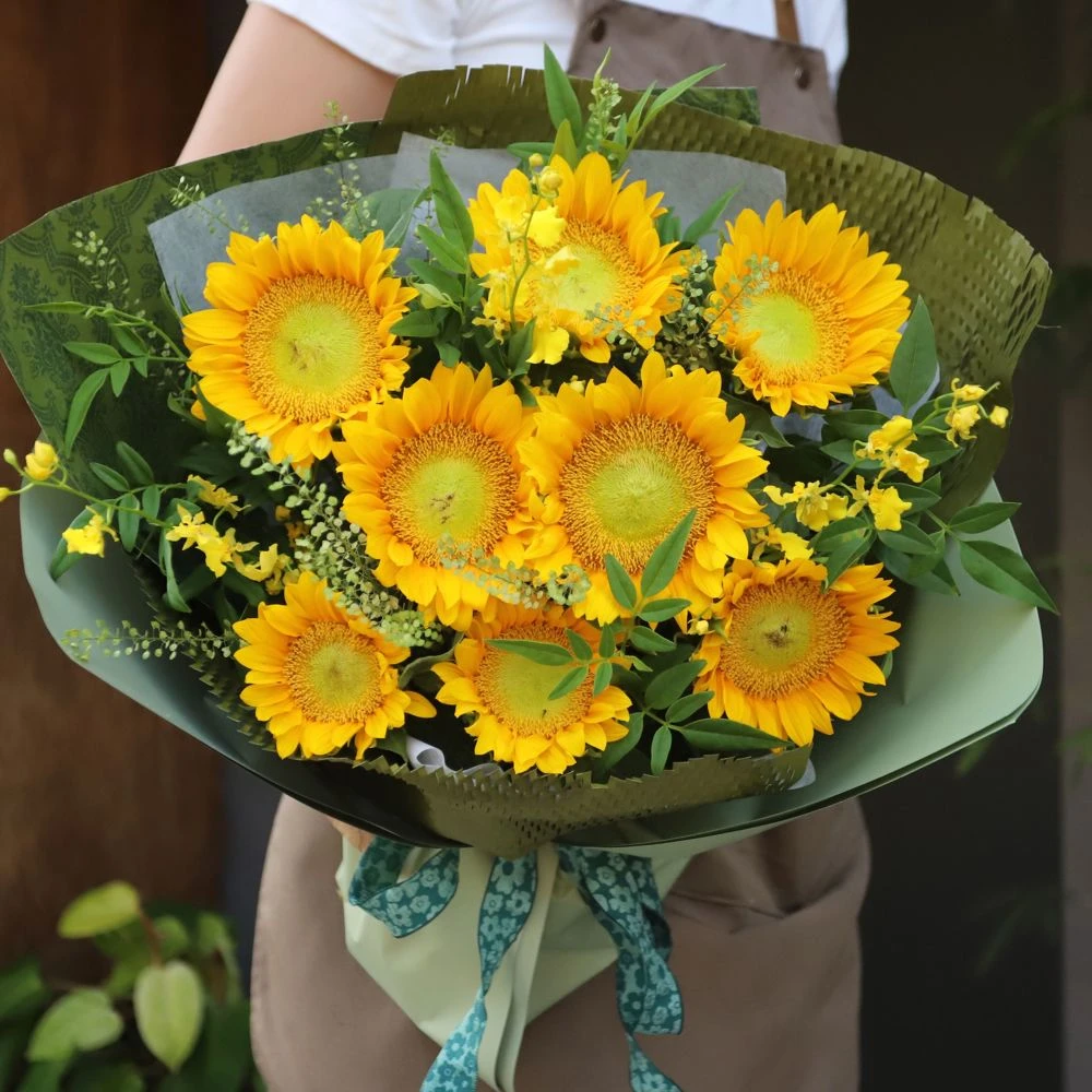 【晨光】8枝向日葵混搭鲜花花束送老师领导送同学朋友送爱人送闺蜜生日鲜花送长辈花店送花上门