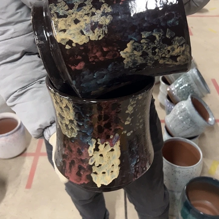 高度22厘米口20厘米