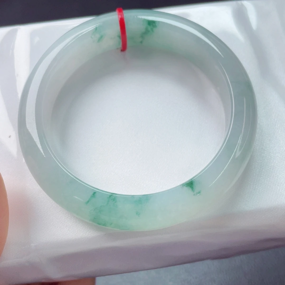 米***粒翡翠未镶嵌手镯5455正圈