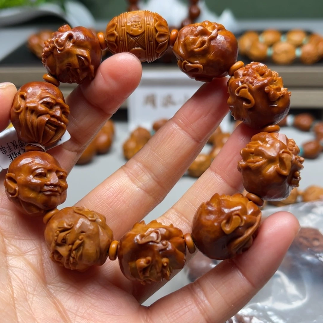 吊坠橄榄核十八罗汉