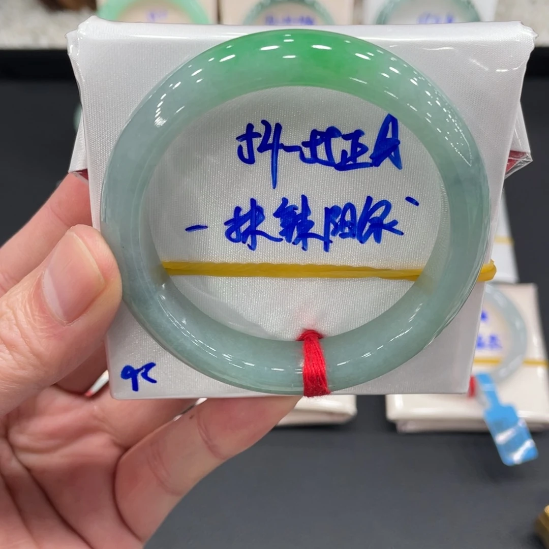 未镶嵌手镯翡翠翡翠 超推荐阳绿