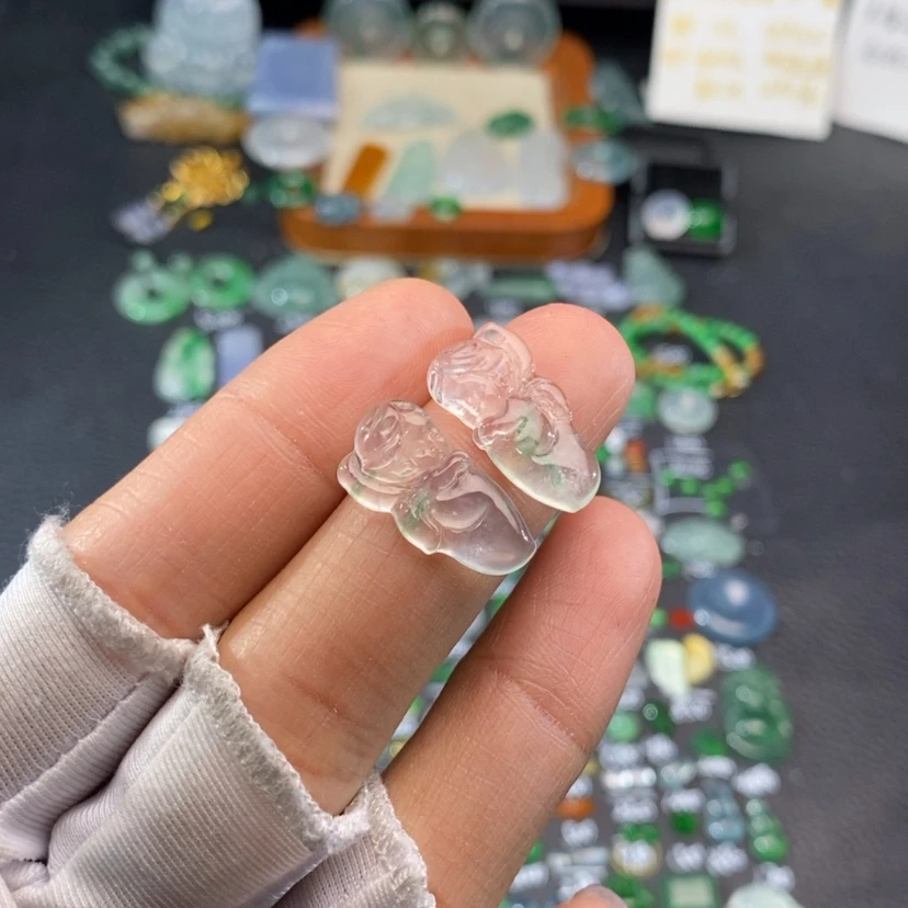 【闪购商品】翡翠挂件未镶嵌仙子