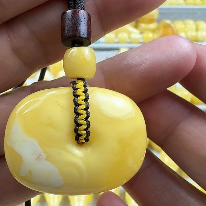 蜜蜡未镶嵌裸石48