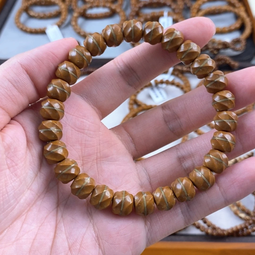 手串紫金鼠小**子黄金甲扭扭一线天