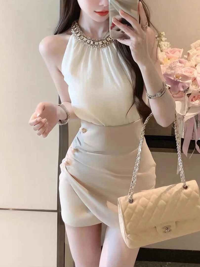 名媛镶钻挂脖上衣高级小众不撞款套装女装包臀短裙穿搭一整套夏季