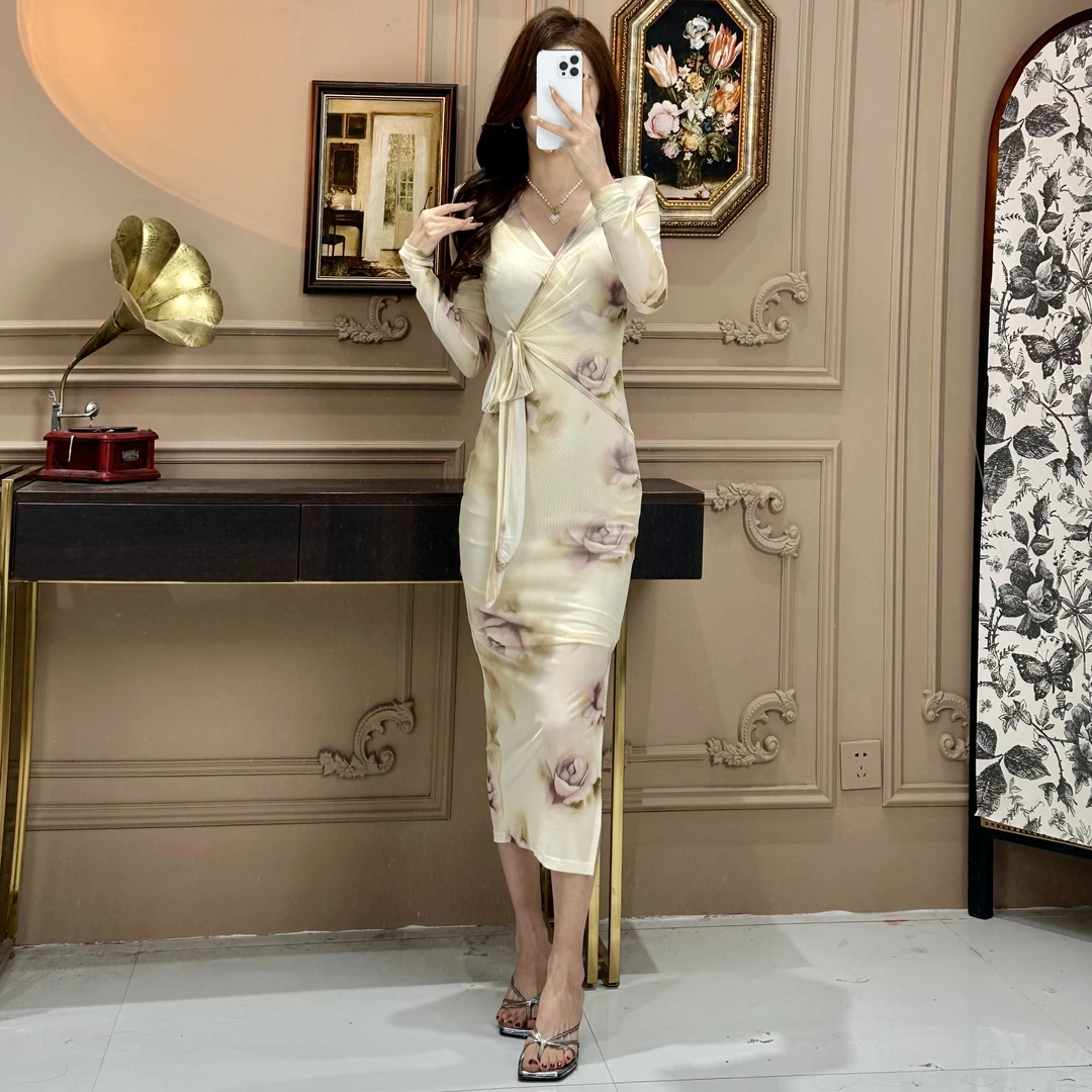 气质女人味轻奢V领绑带长袖月下听风显瘦包身修身百搭开衩连衣裙