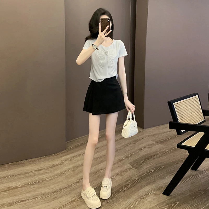 套装女2025新款爆款洋气白色重工立体蝴蝶设计短袖T恤黑色半身裙