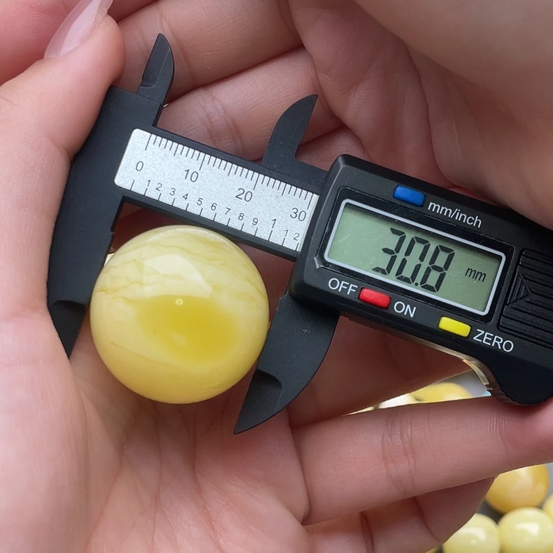 琥珀未镶嵌裸石蜜蜡圆珠梦微微瑕