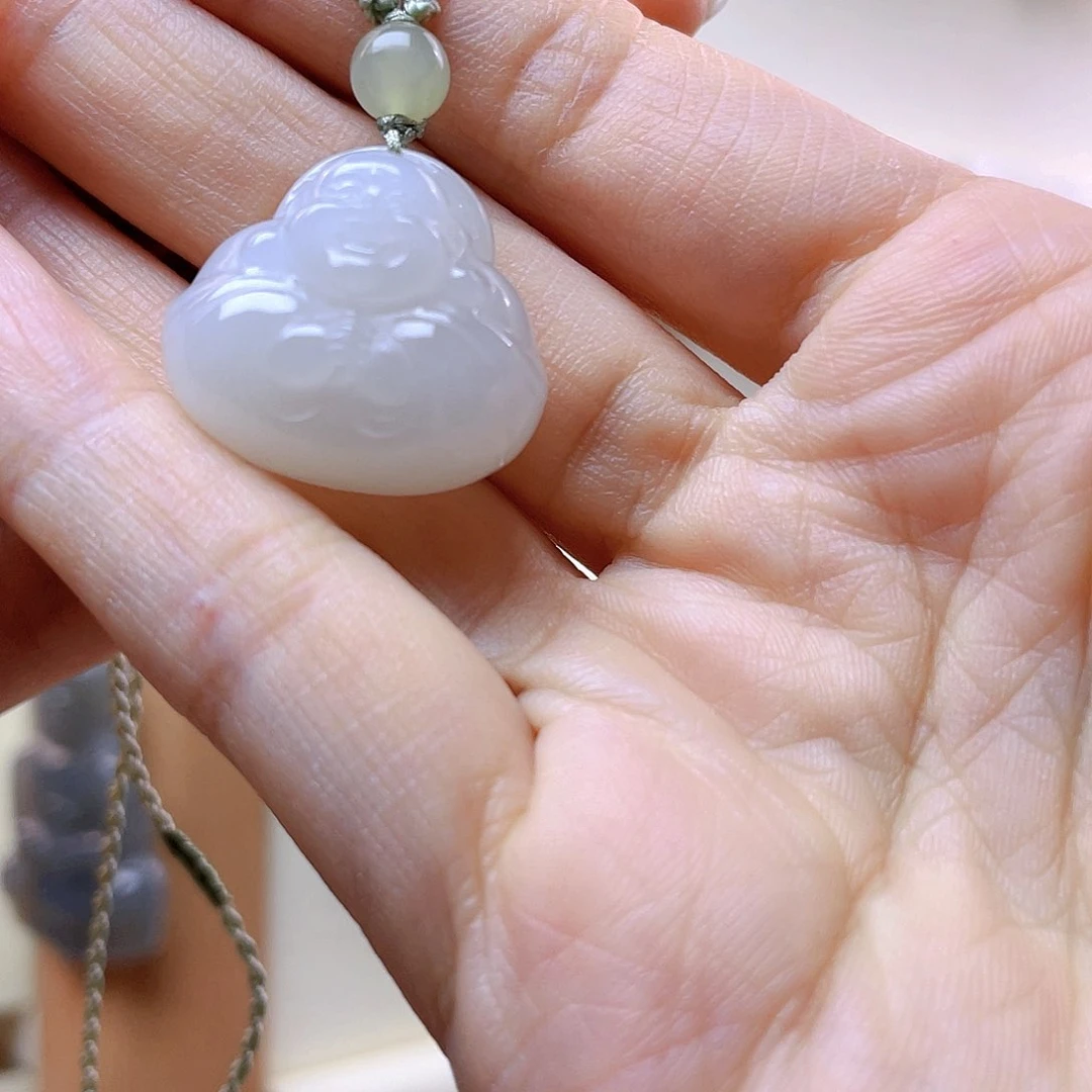和田玉吊坠(赠链)未镶嵌九***雾