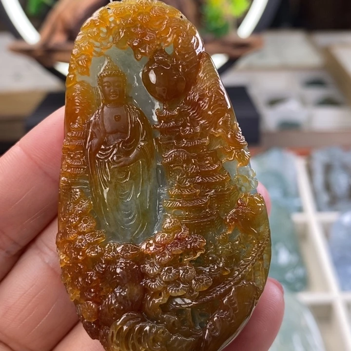 翡翠颈饰未镶嵌翡翠