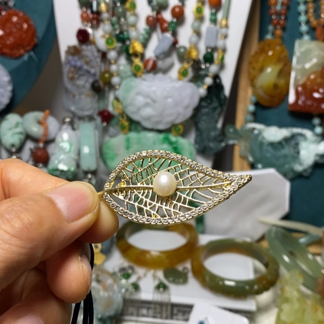 【闪购商品】翡翠吊坠(赠链)未镶嵌