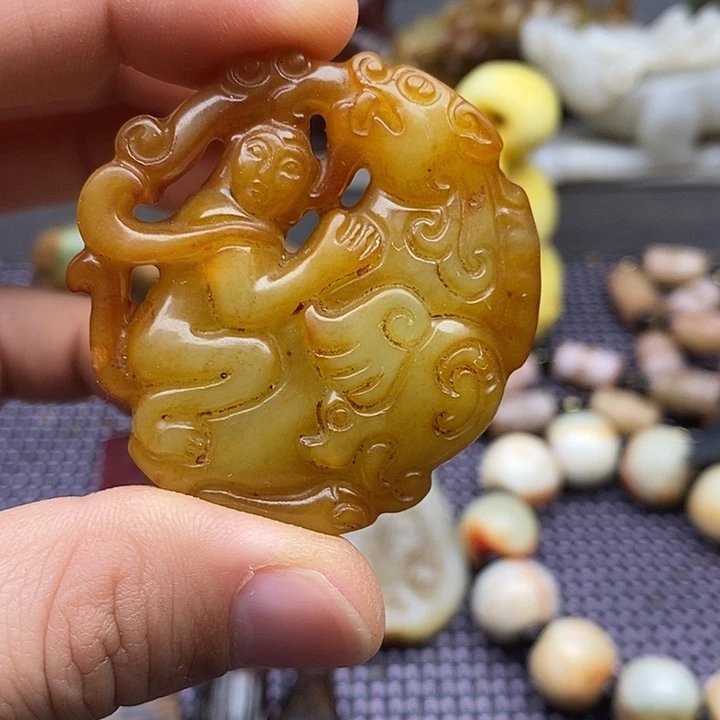未镶嵌蛇纹石玉颈饰